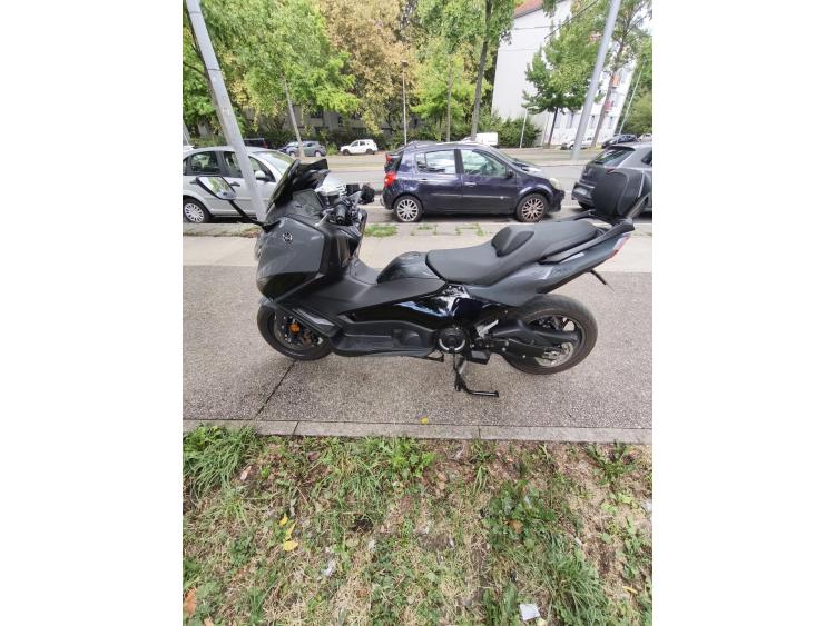 YAMAHA XP T-MAX 560 TECH MAX
