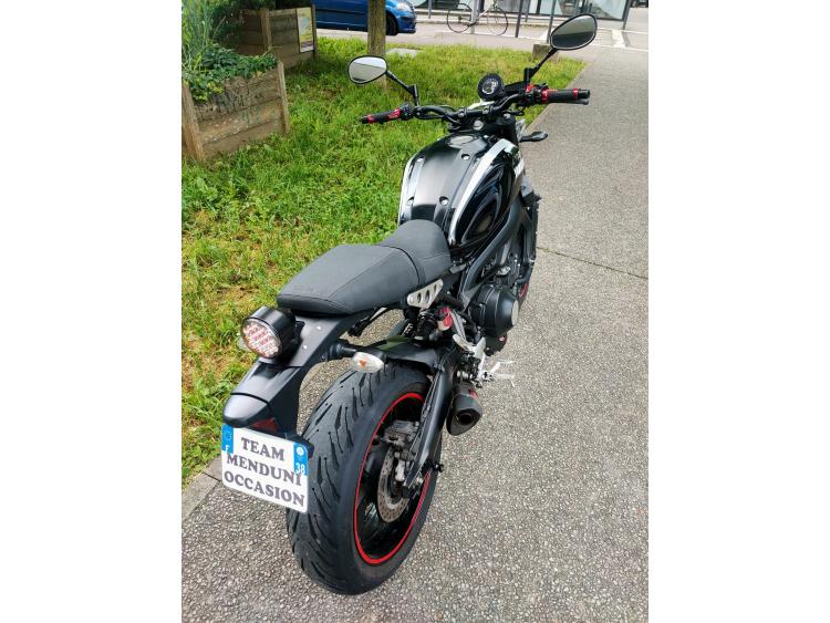 YAMAHA XSR 900
