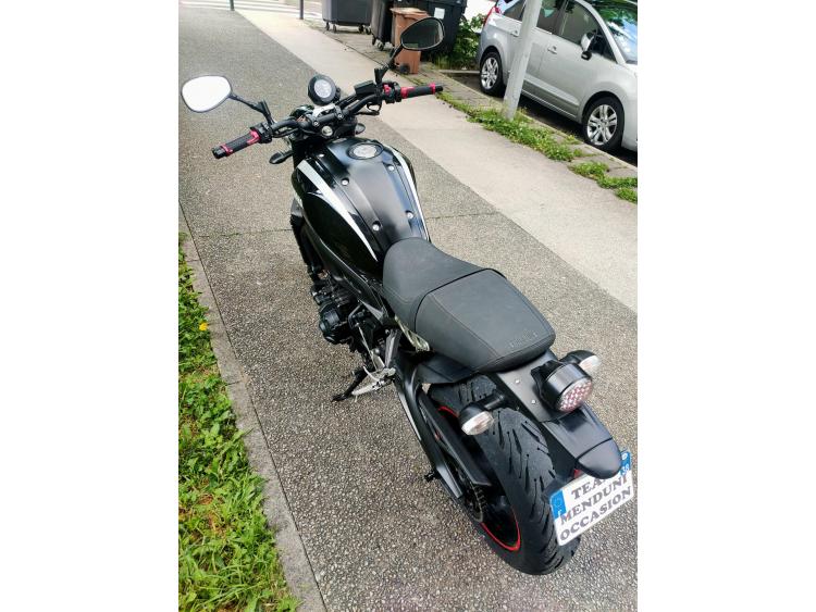 YAMAHA XSR 900