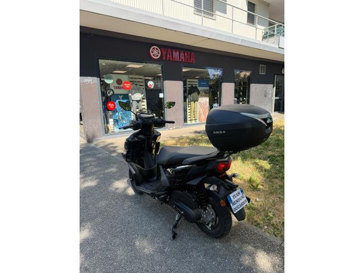 YAMAHA RayZR 125