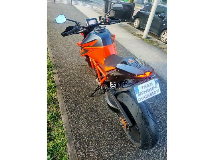 KTM 1290 SUPER DUKE R