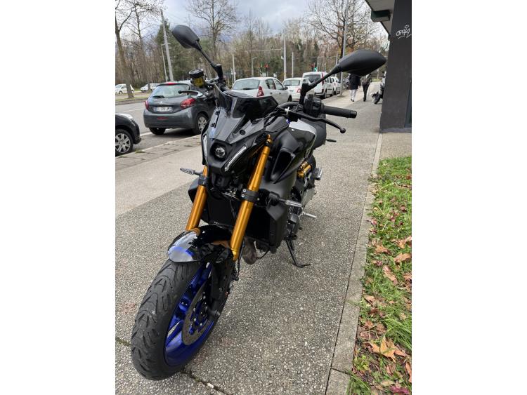 YAMAHA MT-09 SP