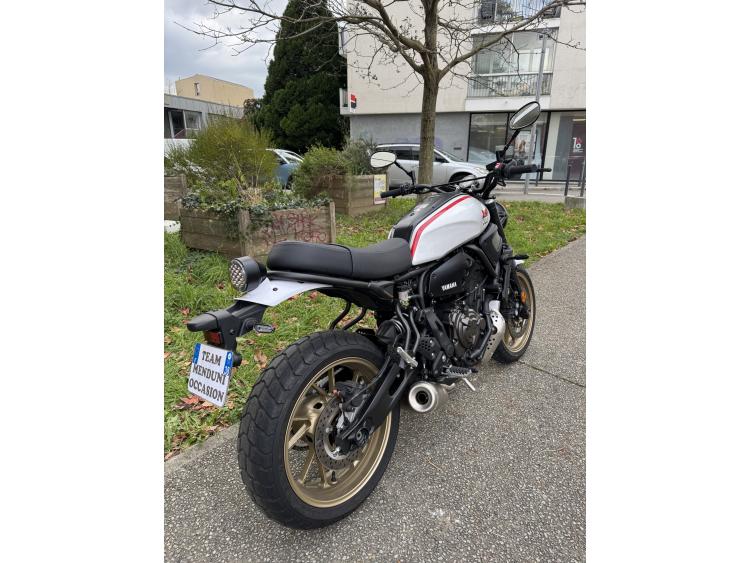 YAMAHA XSR 700 XTRIBUTE