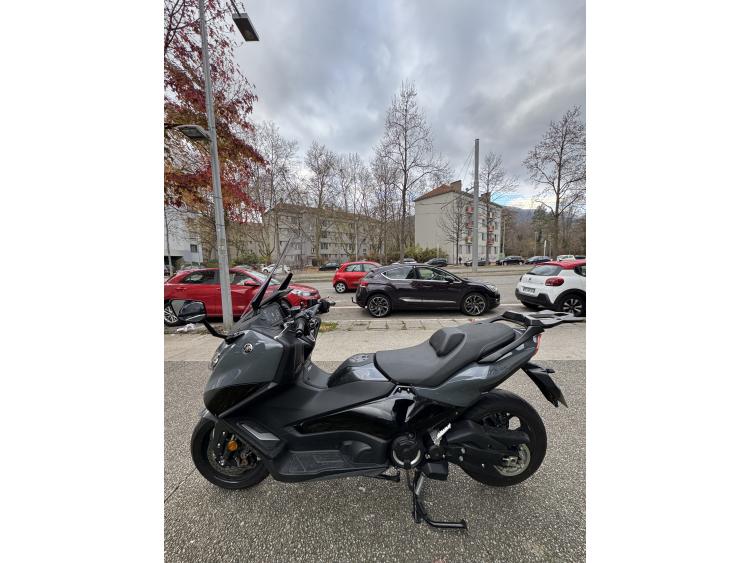 YAMAHA XP T-MAX 560 TECH MAX