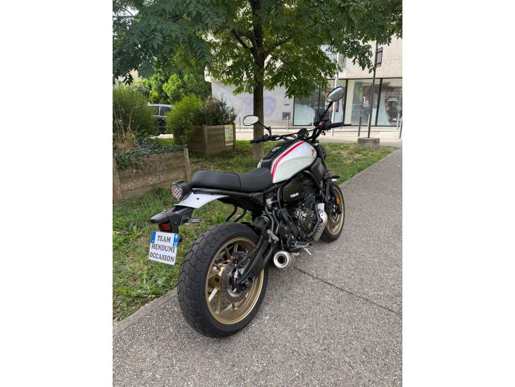 YAMAHA XSR 700 XTRIBUTE