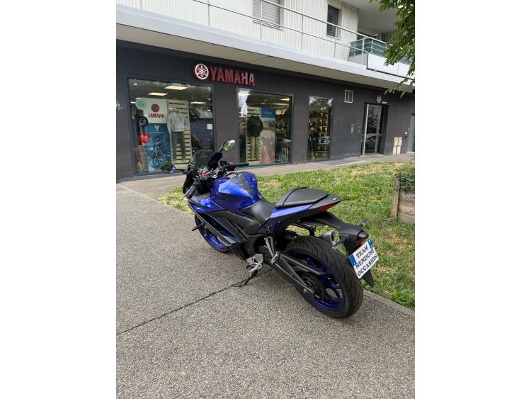 YAMAHA YZF-R3