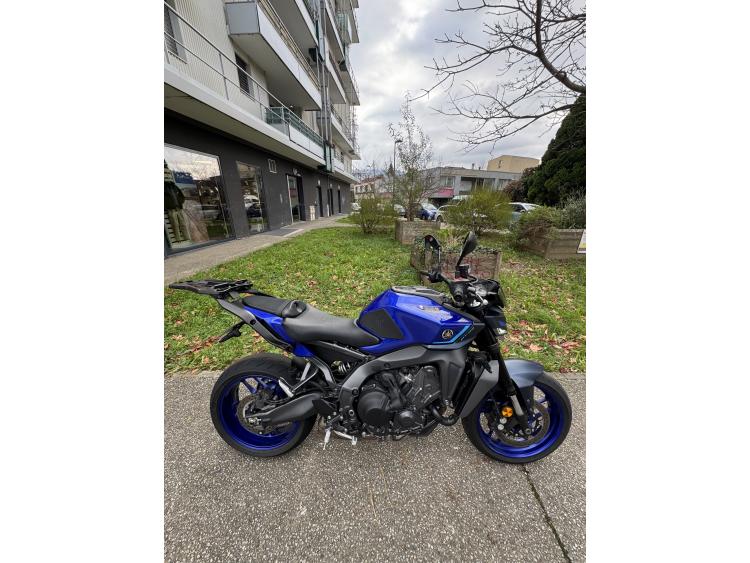 YAMAHA MT-09  Y-AMT