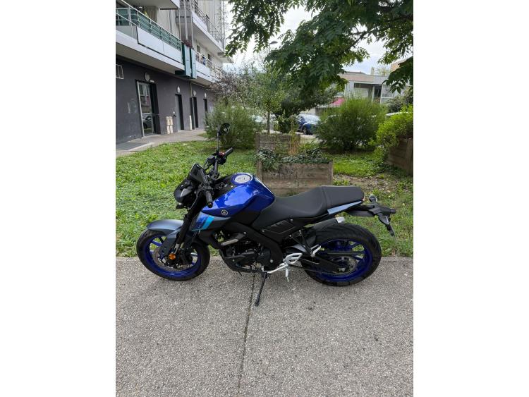 YAMAHA MT-125 ABS