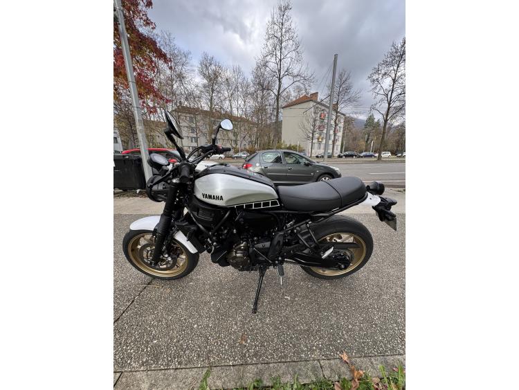 YAMAHA XSR 700 LEGACY