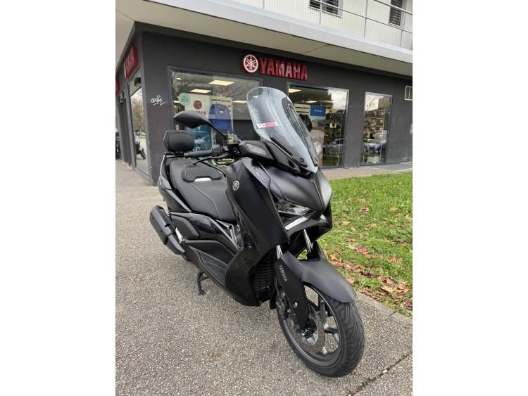 YAMAHA XMAX 300 Tech Max