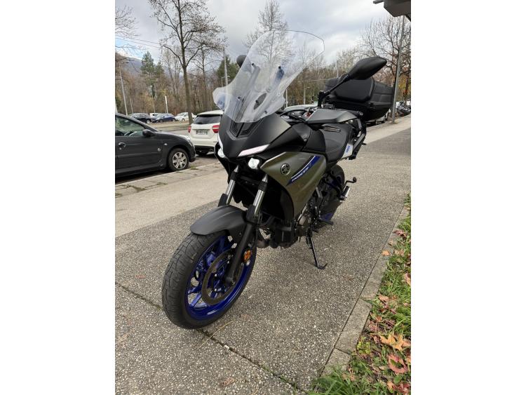 YAMAHA TRACER 7