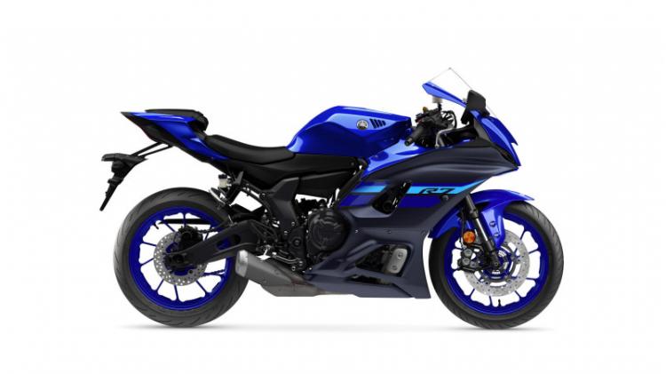 R7 (24)